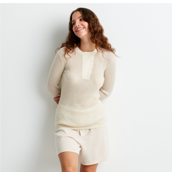 Guest in Residence Offset Henley - Picture 2 of 2